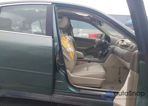 2003 Infiniti G35 Base W/6 Speed Manual z USA, uszkodzony, nr VIN JNKCV51E93M011743